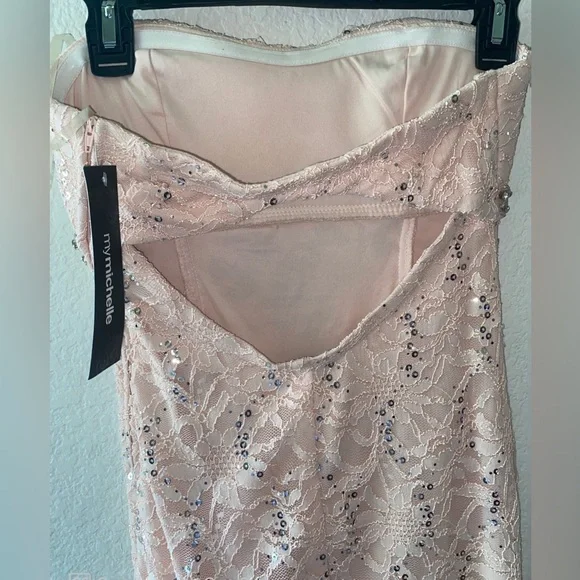 NWT size 5 Strapless cocktail dress - Picture 2 of 3
